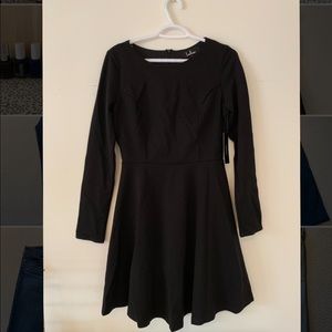 -SOLD- Lulu’s black dress
